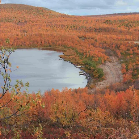 Village Nuorgamin Lomakeskus